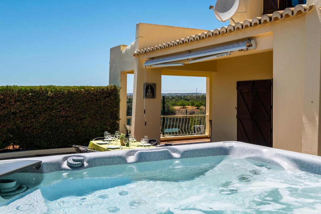 Five Bedrooms Villa, Heated Pool, Hot Tub And Free Wifi, Lots Of Space Guia  Exterior foto