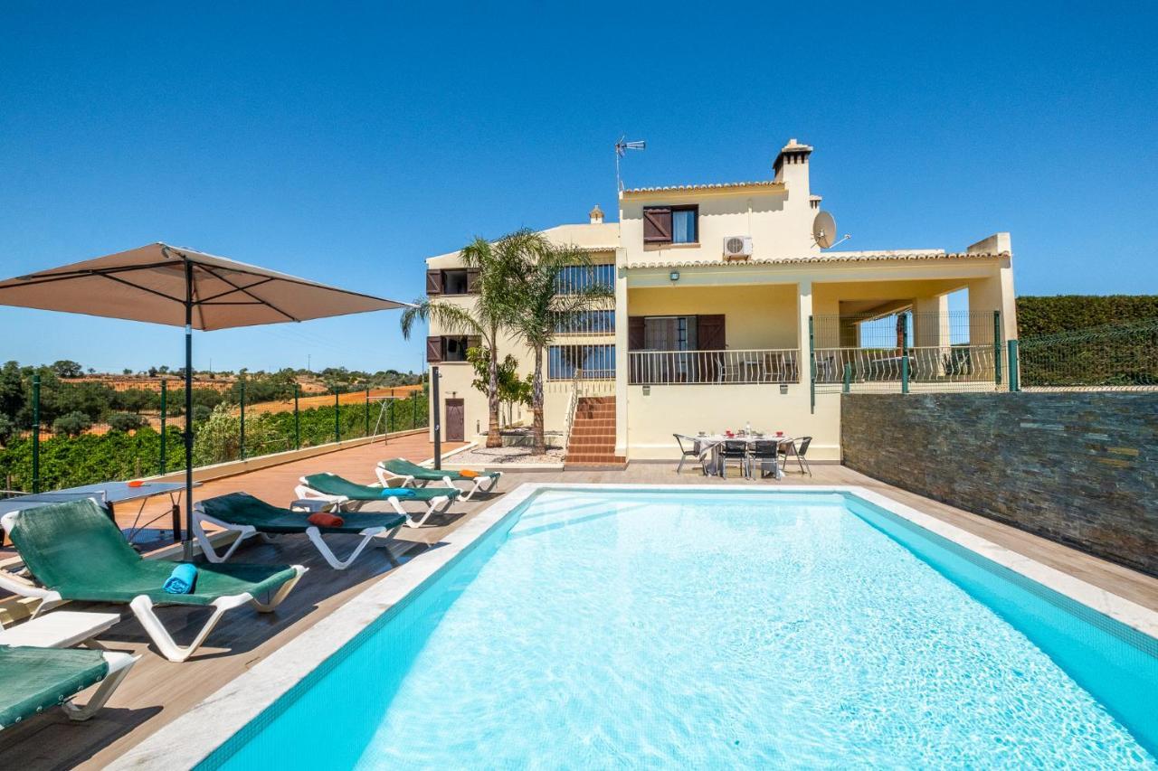 Five Bedrooms Villa, Heated Pool, Hot Tub And Free Wifi, Lots Of Space Guia  Exterior foto