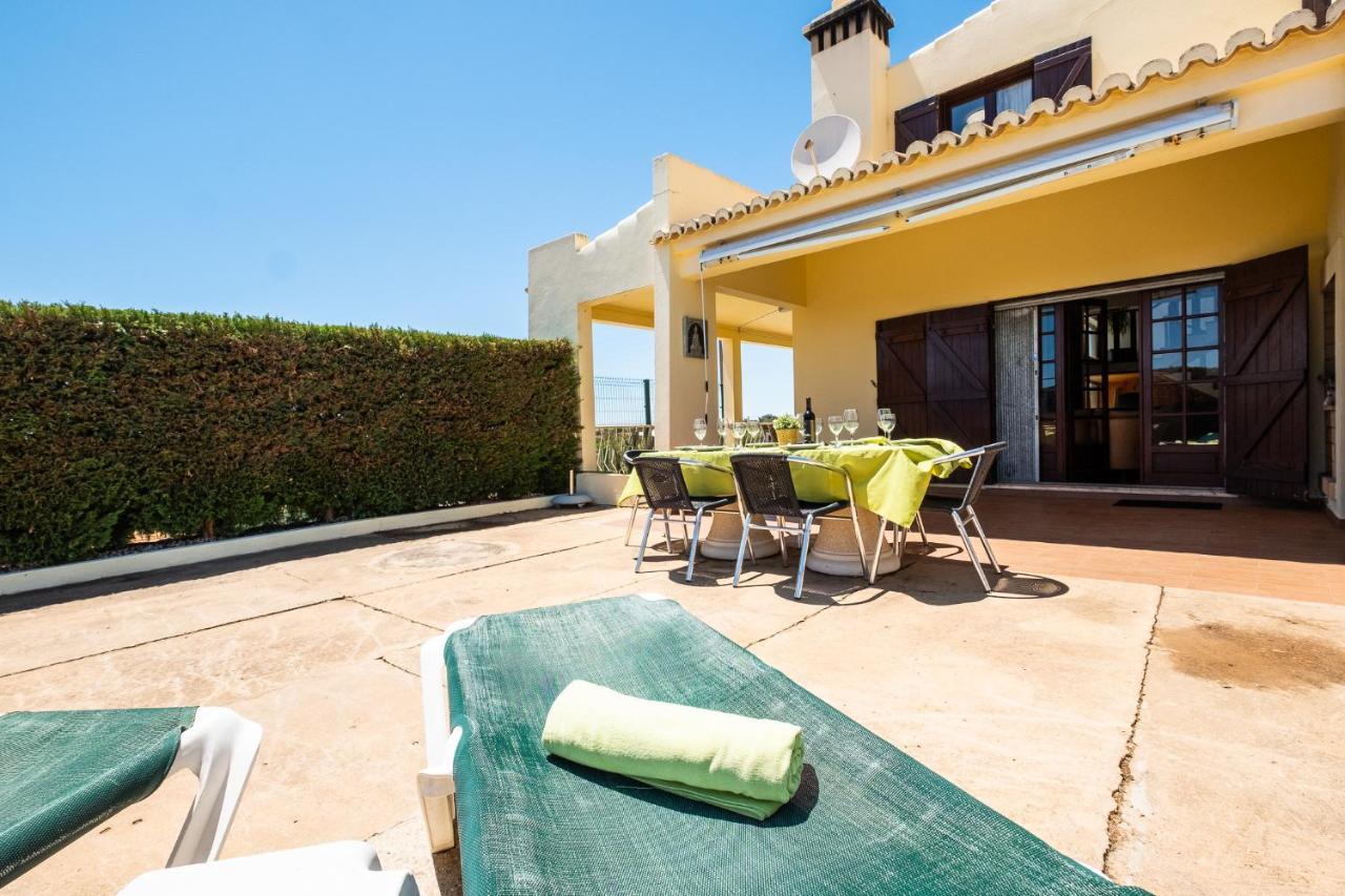 Five Bedrooms Villa, Heated Pool, Hot Tub And Free Wifi, Lots Of Space Guia  Exterior foto